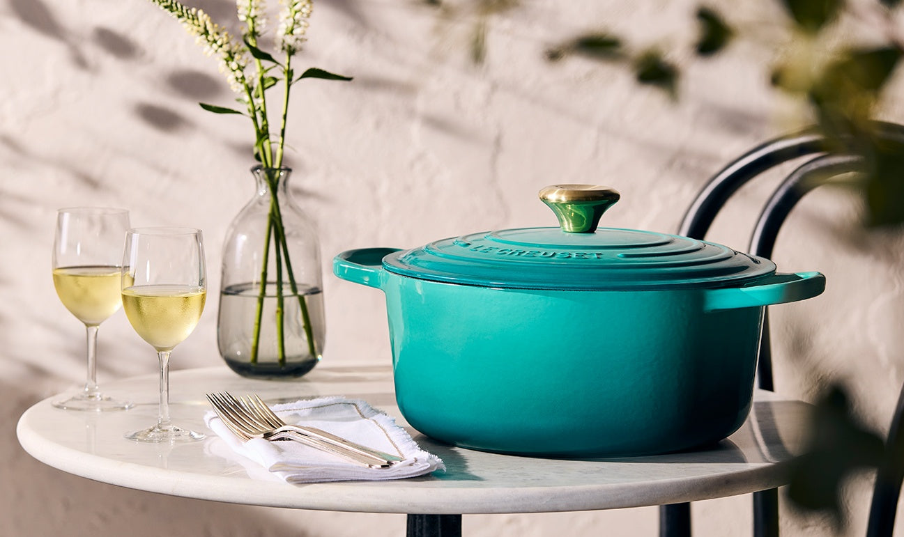 Le Creuset 5.3L Signature Round French Oven - Bleu Riviera