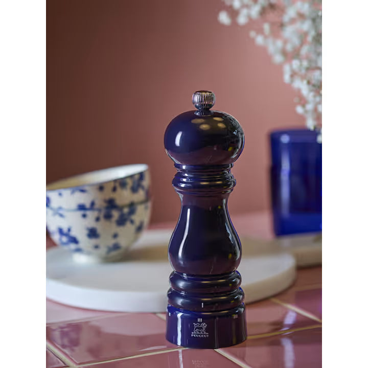 Peugeot Paris u'Select Wooden Salt Mill, Collection Graphite - 22 cm / 8.75"