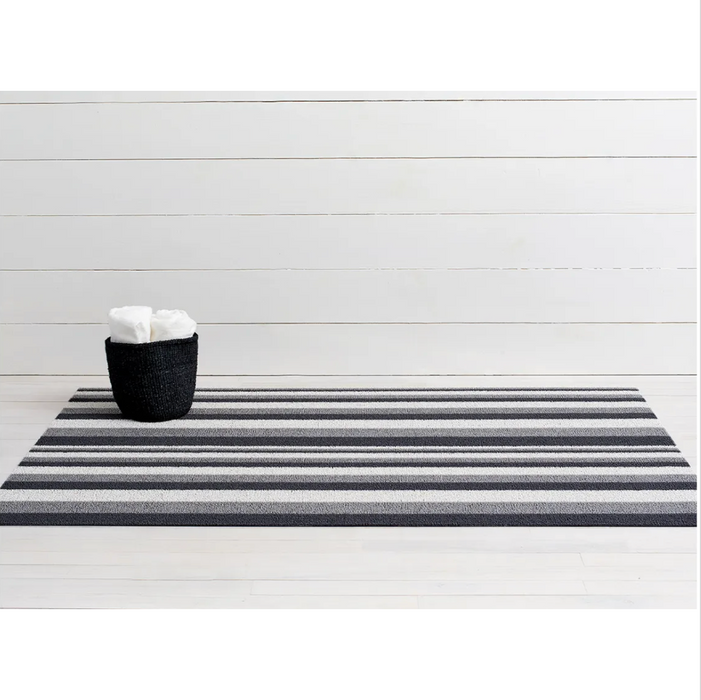 Chilewich Indoor Outdoor Shag Utility Mat - Bounce / Moonlight / 24x36"