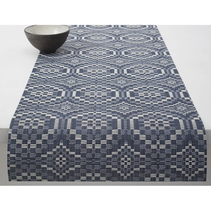 Chemin de table Chilewich Overshot - Denim 14x72