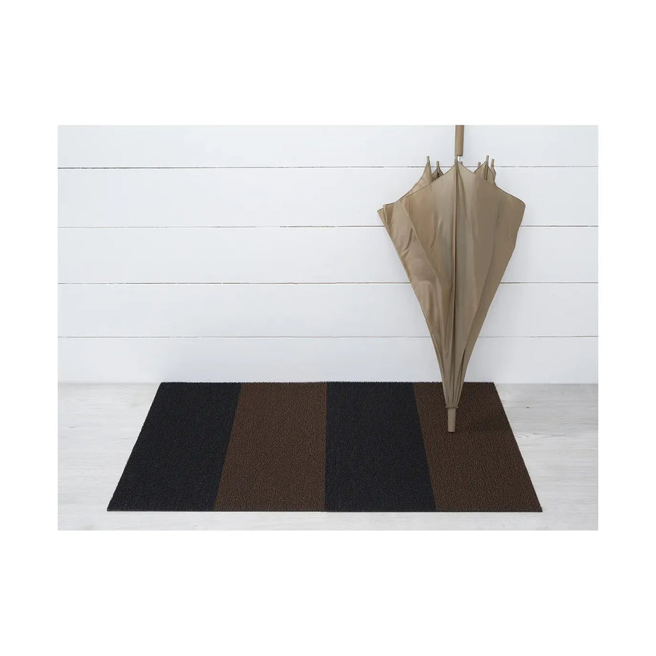 Chiliwich en plein air Shag Utility Mat - Skinny Stripe / Birch / 24x36"