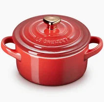 Le Creuset 0.25L Mini Round Cocotte with Gold Heart Knob- Cerise