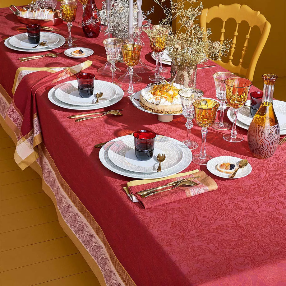 Garnier-Thiebaut Tablecloth - Alexandria Rubis - 69 x 100"