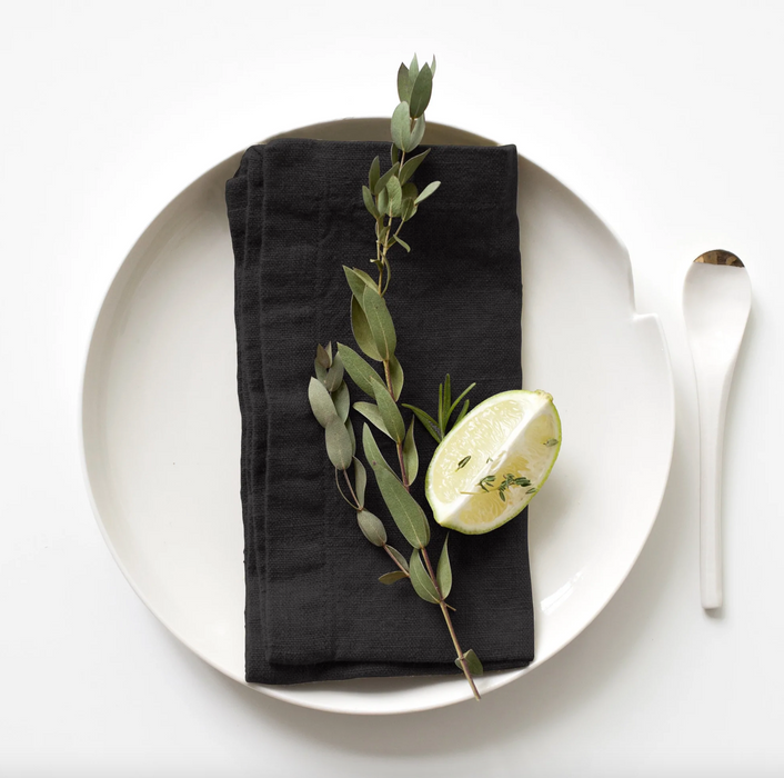 Linen Tales Set of 2 Linen Napkins - Black / 18 x 18"