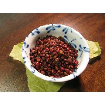 Baies de sumac moulues de poivrier